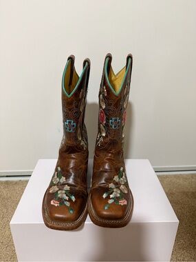 Macie Bean Brown Leather Floral Embroidered Boots with Teal Trim